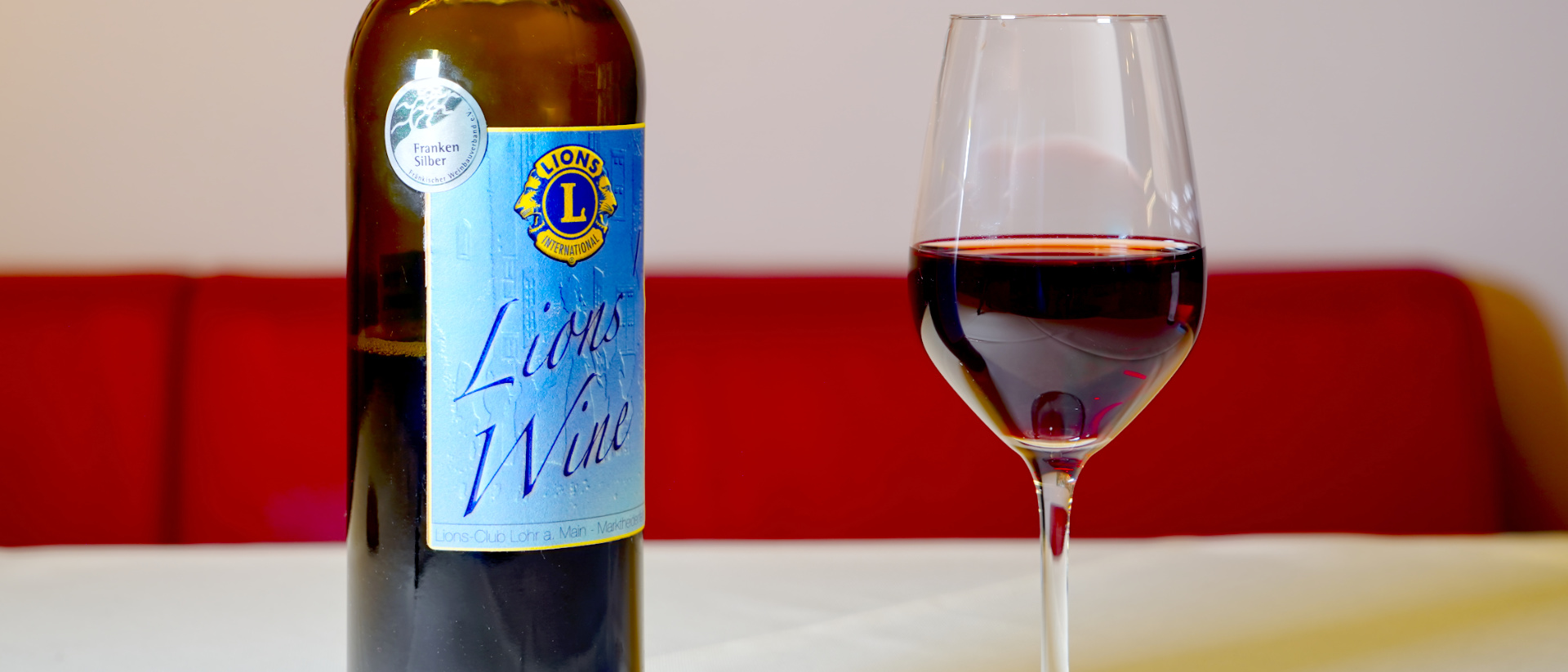 Header Lions-Wine
